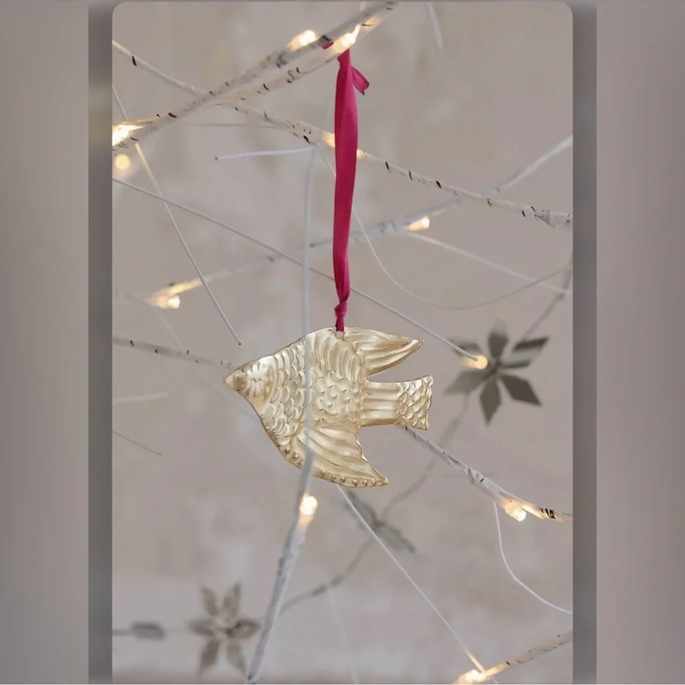 Free People Gilded T in north Dove Ornament